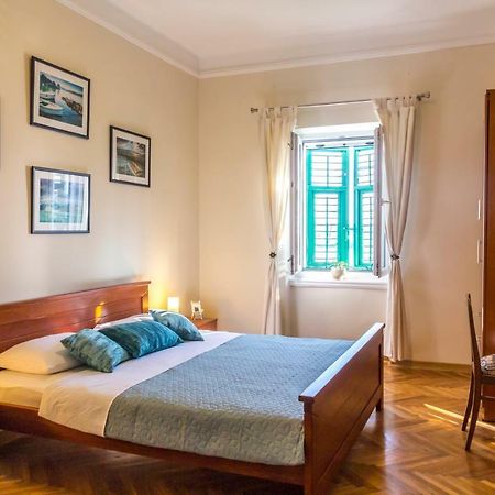 Apartman Natalia 티바트 외부 사진