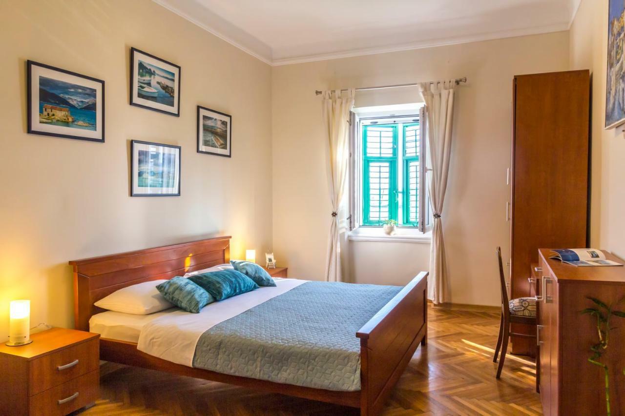 Apartman Natalia 티바트 외부 사진