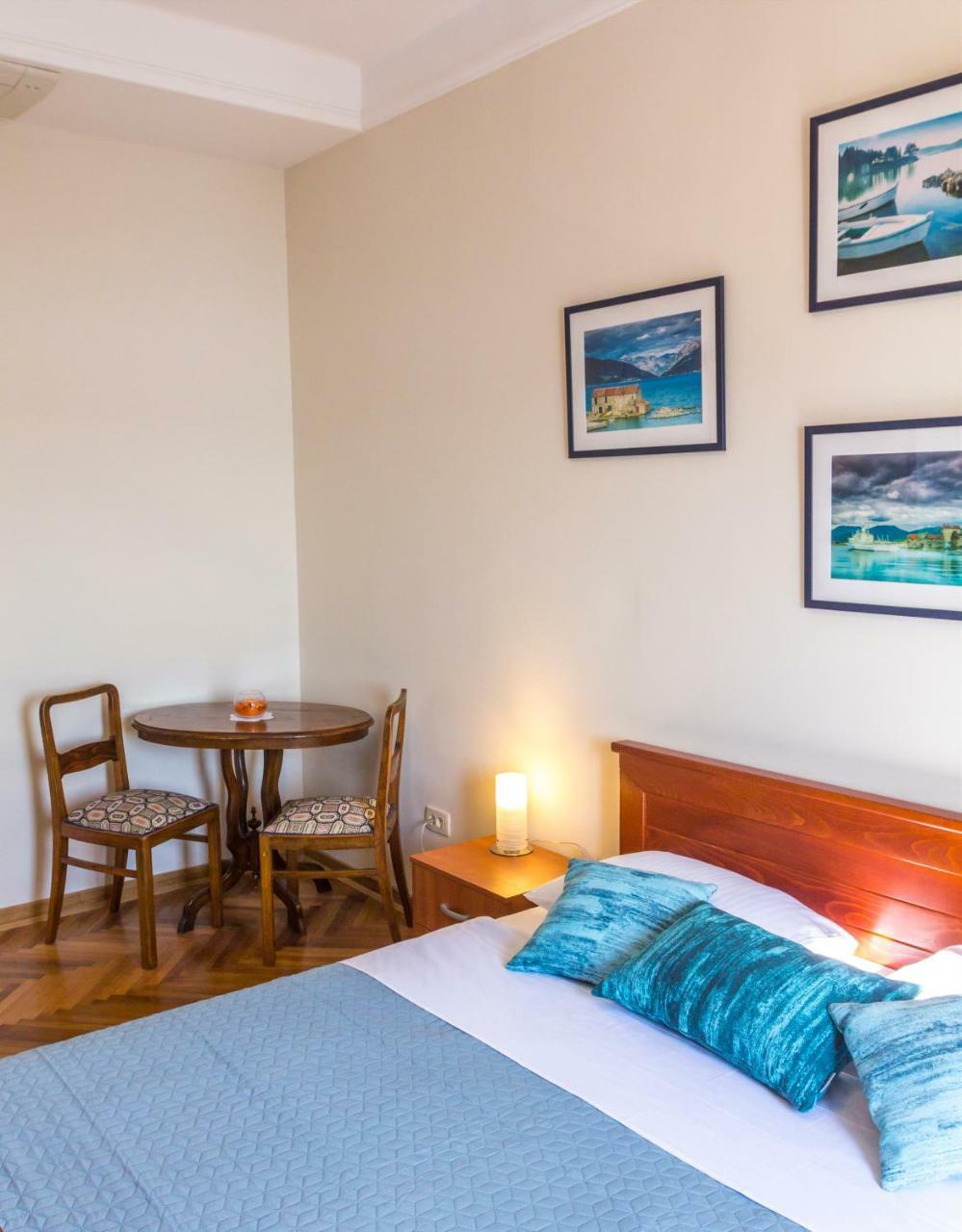 Apartman Natalia 티바트 외부 사진