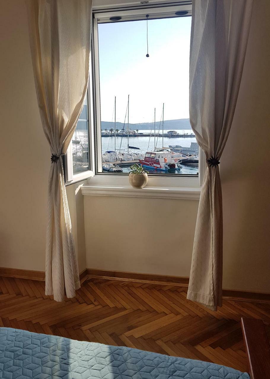 Apartman Natalia 티바트 외부 사진