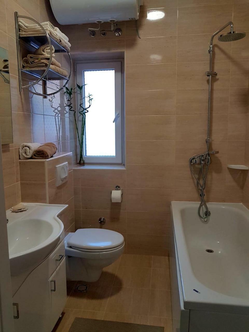 Apartman Natalia 티바트 외부 사진