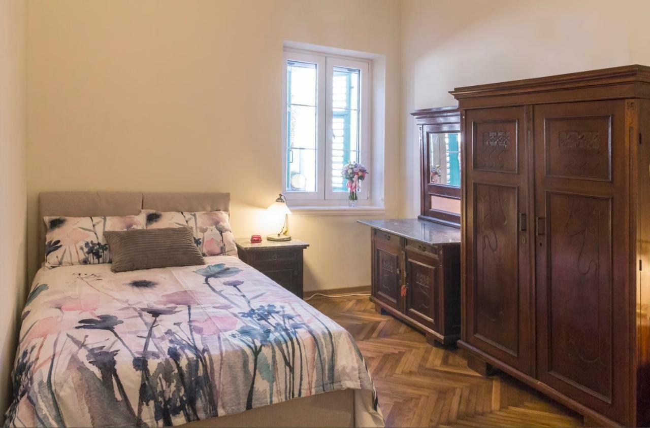 Apartman Natalia 티바트 외부 사진